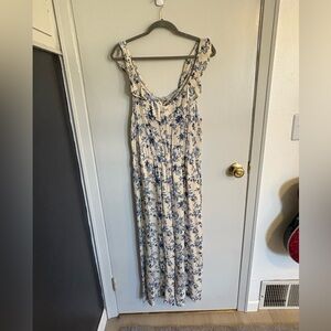 A&E Blue and Cream Floral Jumpsuit